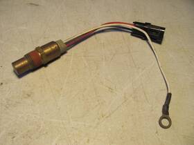 621007c92 International Navistar Hvac Temperature Sensor 621007c92. 185 Temp. Oem