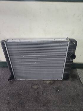 Pb105 International Maxxforce Dt 466 Radiator