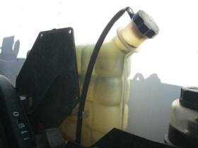 3777847 Isuzu 2507180 Fvr Radiator Overflow Tank