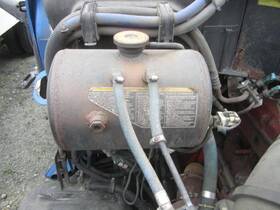 3645857 Kenworth 2393061 T2000 Radiator Overflow Tank 2008