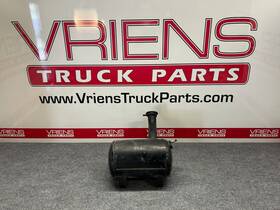 F86-1007 Kenworth Tank-radiator Surge