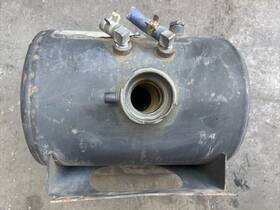 F86-6061-003 Kenworth T2000 Surge Tank