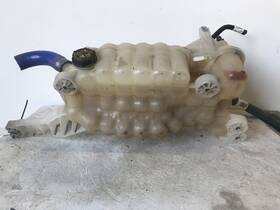 619-12122 Kenworth F861063 2023 T680 Coolant Reservoir