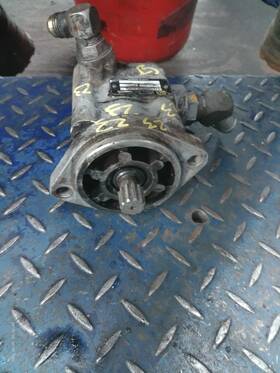2107878 Mack 2001 E7 Power Steering Pump P/n