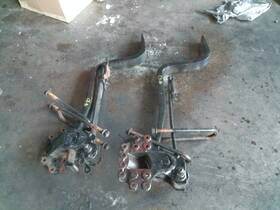 21525697 Mack 2001 E7 Suspension Spring Hanger Price Per Unit P/n