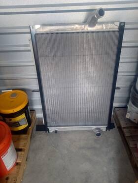 21532113 Mack Truck Radiator