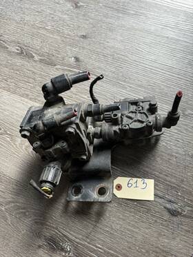 Z013356r Maxxforce D591.309 Traction Air Brake Relay Valve And Bendix Abs