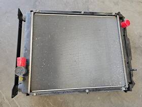 Me418716 Mitsubishi Used Radiator From 2016 Fuso Canter 3.0 4 Cyl Diesel Shipped Los Angele