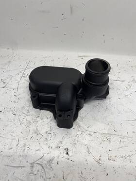 523-11899 Paccar 1912943 2015 Mx13 Thermostat Housing