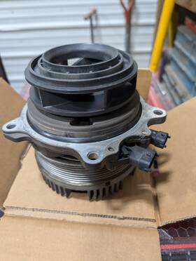 2184203 Paccar Mx 13 Water Pump
