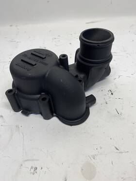 523-11897 Paccar 93117402 2013 Mx13 Thermostat Housing