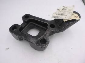 C16-6001m00r Paccar Genuine Oem Low Air Leaf Axle Seat Clamp