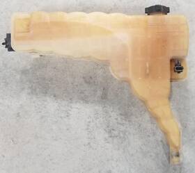 3041818 Peterbilt 1888913 2015 579 Radiator Overflow Tank