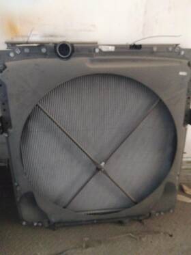 3059285 Peterbilt 1906055 365 Radiator Assembly
