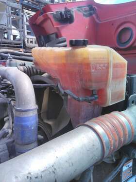 3511331 Peterbilt 2272504 579 Radiator Overflow Tank 2015
