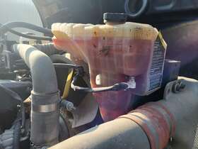3521369 Peterbilt 2281557 579 Radiator Overflow Tank 2014