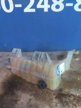 3553113 Peterbilt 2309350 579 Radiator Overflow Tank 2016