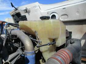 3608662 Peterbilt 2359318 579 Radiator Overflow Tank