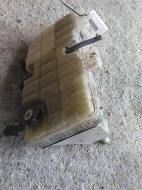 3651875 Peterbilt 2398584 386 Radiator Overflow Tank 2008