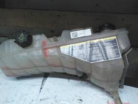 3727910 Peterbilt 2466841 567 Radiator Overflow Tank