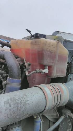3749804 Peterbilt 2484653 579 Radiator Overflow Tank