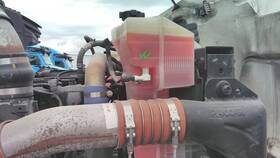 3861273 Peterbilt 2574216 579 Radiator Overflow Tank