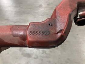 3688609 Peterbilt 379 Air Transfer Tube - Used P/n