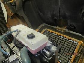 2465785 Volvo 1431956 Vnm Radiator Overflow Tank 2465785 Volvo 1431956 Vnm Radiator Overflow Tank