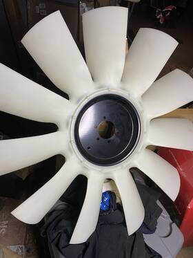 20477432 Volvo Cummins Isx Fan Blade Dish Rear 750mm New Oem