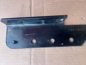 21179843 Volvo 2024 Vnl Penta Mounting Barcket P/n Oem