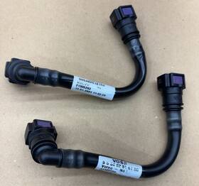 21305293 Volvo Genuine Oem Lot Of 2x Coolant Hose Voss 555462516100