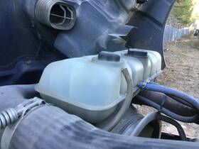 3353415 Volvo 2131753 Vnm Radiator Overflow Tank