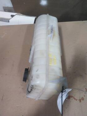 3457624 Volvo 2224809 Vnl Radiator Overflow Tank
