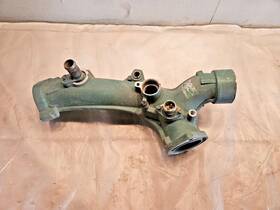 22537516 Volvo 2016 12.8l D13 Diesel Engine Coolant Pipe Manifold Oem
