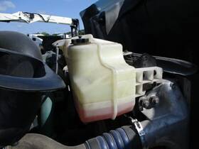 3493087 Volvo 2257156 Vnm Radiator Overflow Tank 2014