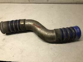 22923199 Volvo D13 Right/passenger Air Transfer Tube - Used P/n