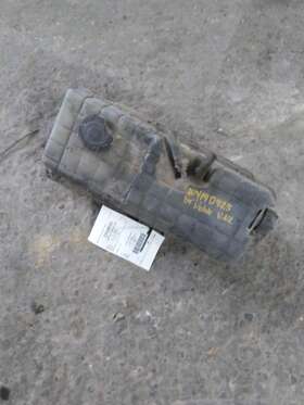 3559857 Volvo 2315533 Vnl Radiator Overflow Tank 2004