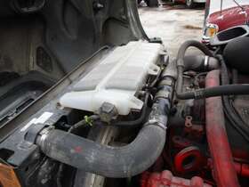 3588479 Volvo 2341186 Vnl Radiator Overflow Tank 2013
