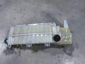 3614829 Volvo 2364995 Vnm Radiator Overflow Tank 2008