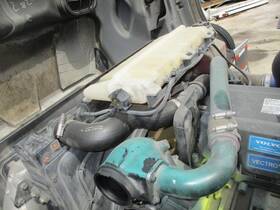 3621592 Volvo 2371317 Vnl Radiator Overflow Tank