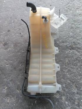 3656276 Volvo 2402258 Vnl Radiator Overflow Tank 2017