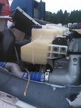 3672688 Volvo 2417538 Vnl Radiator Overflow Tank 2019