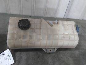3687050 Volvo 2430157 Vnm Radiator Overflow Tank 2007 3687050 Volvo 2430157 Vnm Radiator Overflow Tank 2007