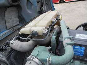 3688755 Volvo 2431588 Vnl Radiator Overflow Tank 2014
