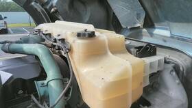 3831217 Volvo 2549238 Vnl Radiator Overflow Tank