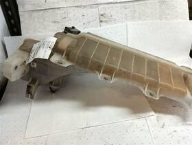 671.vohc09 Volvo 2008-up Vnl Radiator Coolant Reservoir 10663695